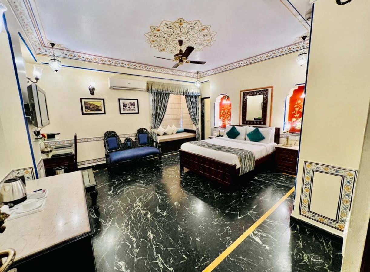Umaid Mahal - A Heritage Style Boutique Hotel Jaipur Exterior photo